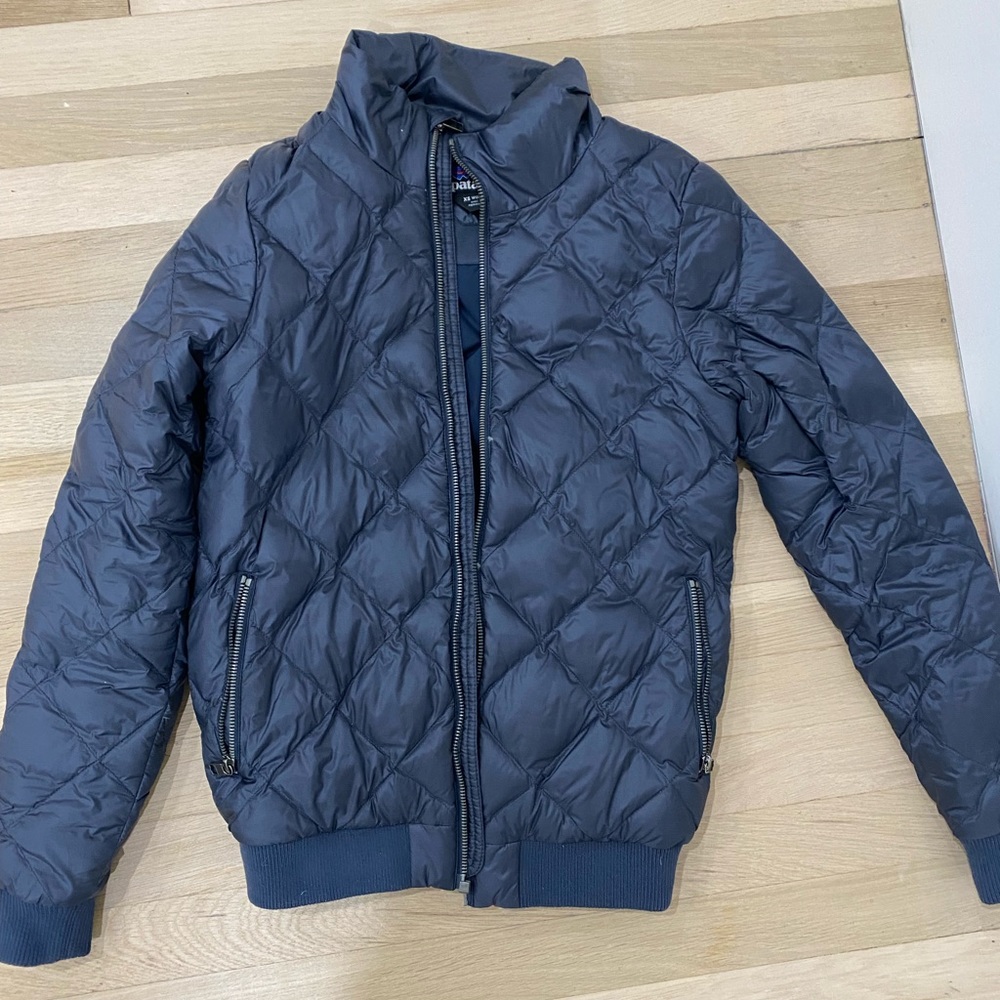 Patagonia bomber down jacket size xs, like new